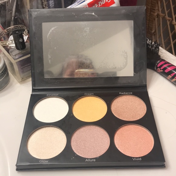 spotlight highlight Makeup Spotlight Highlight 6 Color Palette